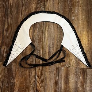 Lively Ghosts Creep Collar